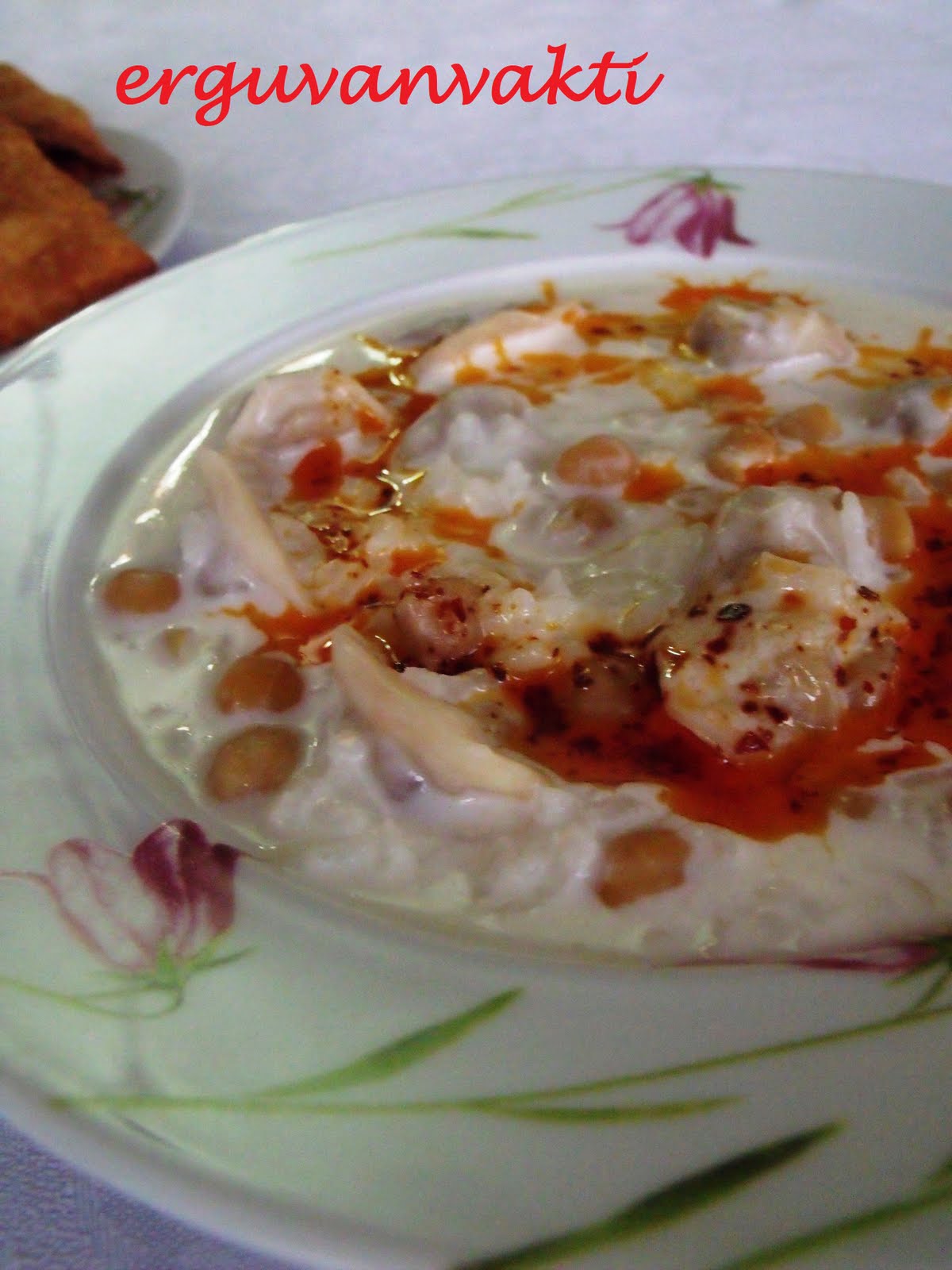 ERGUVAN VAKTİ ŞİŞ BÖREK