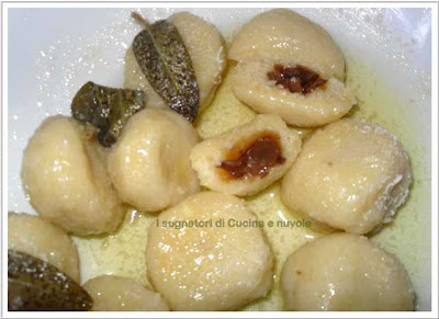 GNOCCHI DI PATATE RIPIENI DI FUNGHI PORCINI1