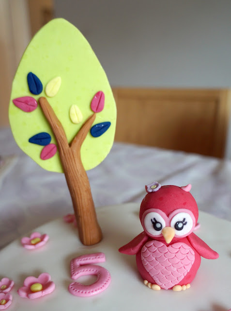 pink owl cake