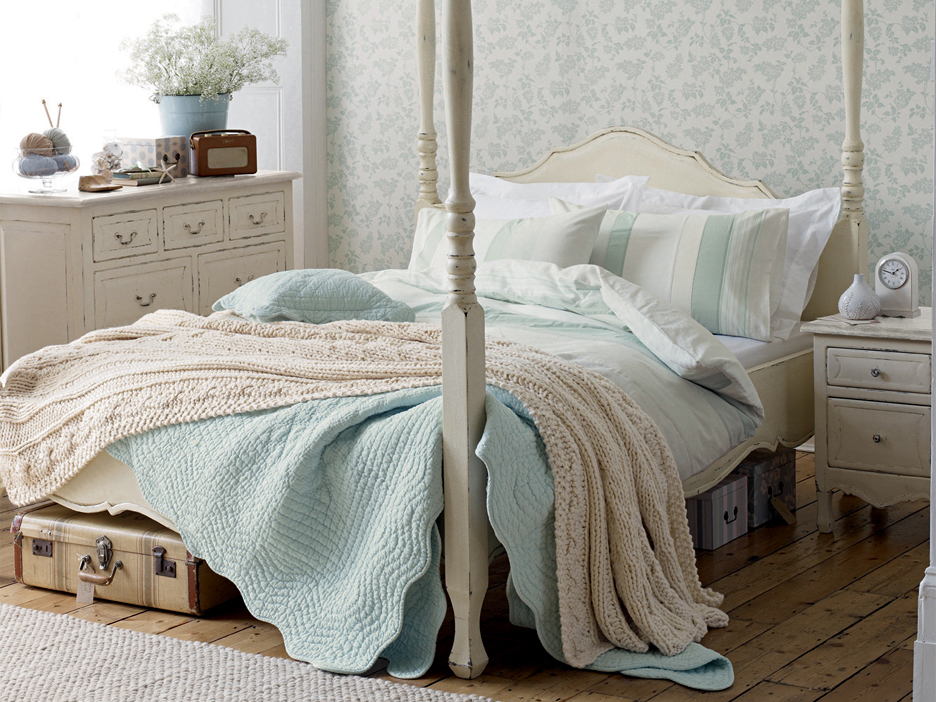 Choux Pastry Hearts: Bedroom Inspiration