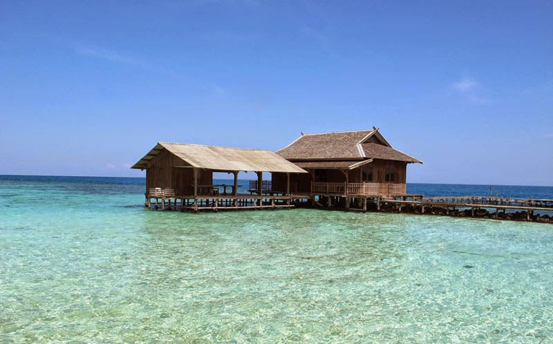 pantai karimunjawa