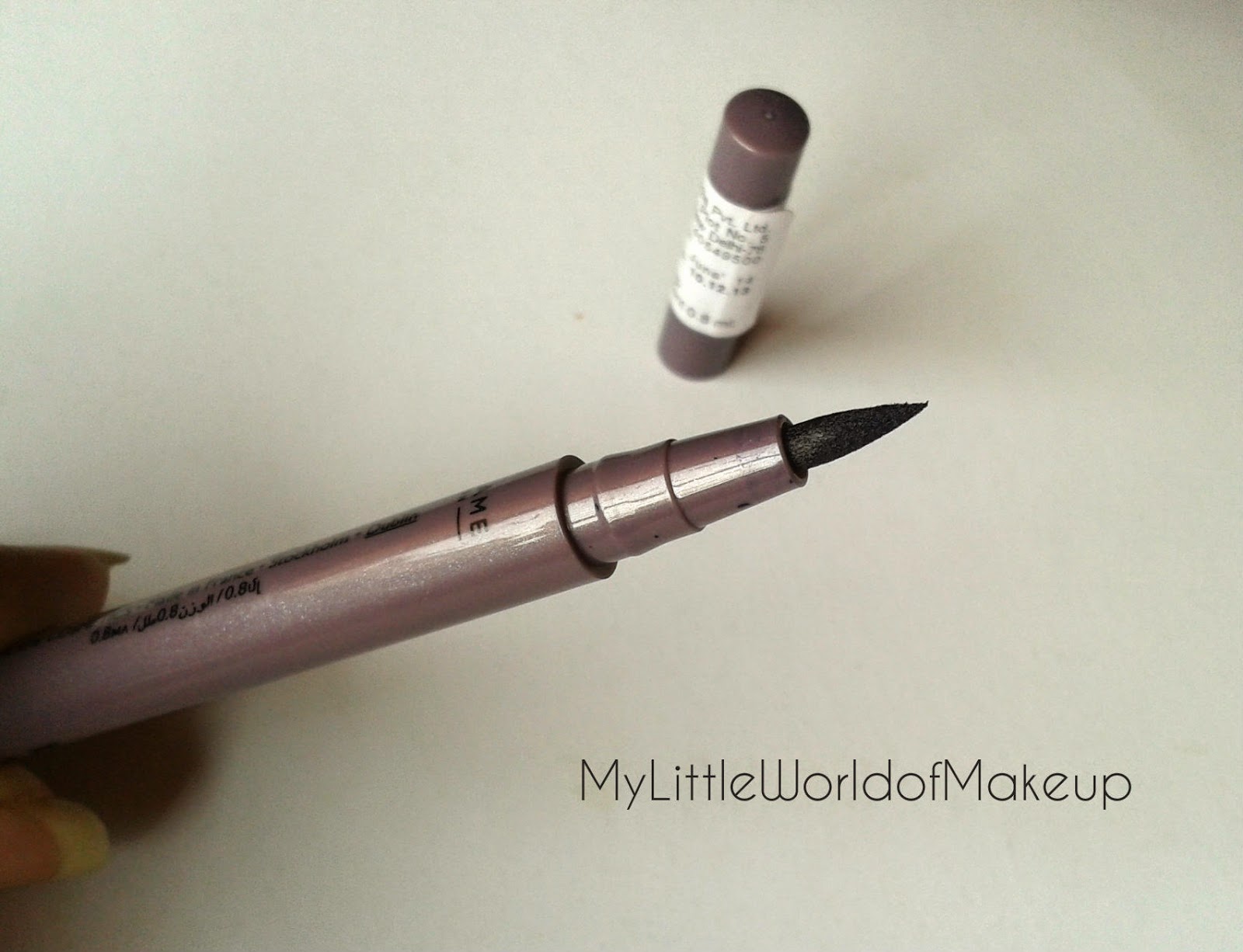 Oriflame The One Eyeliner Stylo in Blue Review Swatches & EOTD