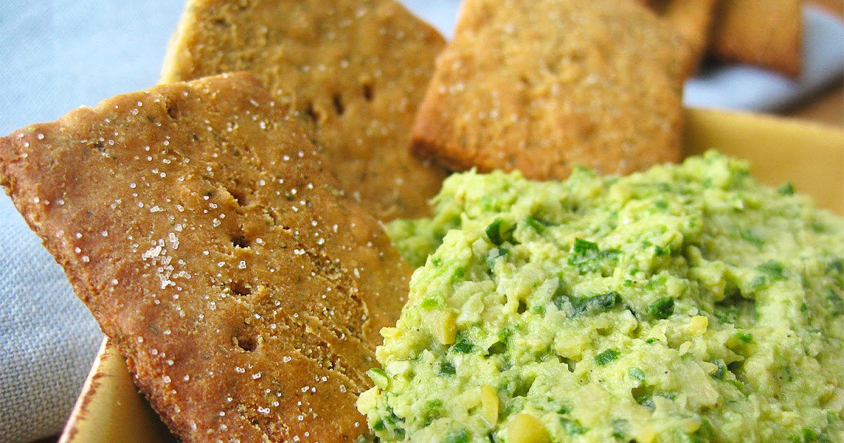 The Queen of Quinoa GlutenFree Quinoa Thins & Hummus