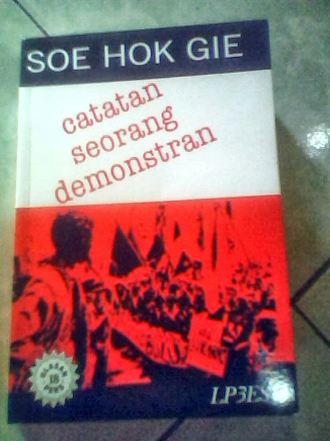 Resensi Buku Catatan Seorang Demonstran Soe Hok Gie Hmpg Fis Uny