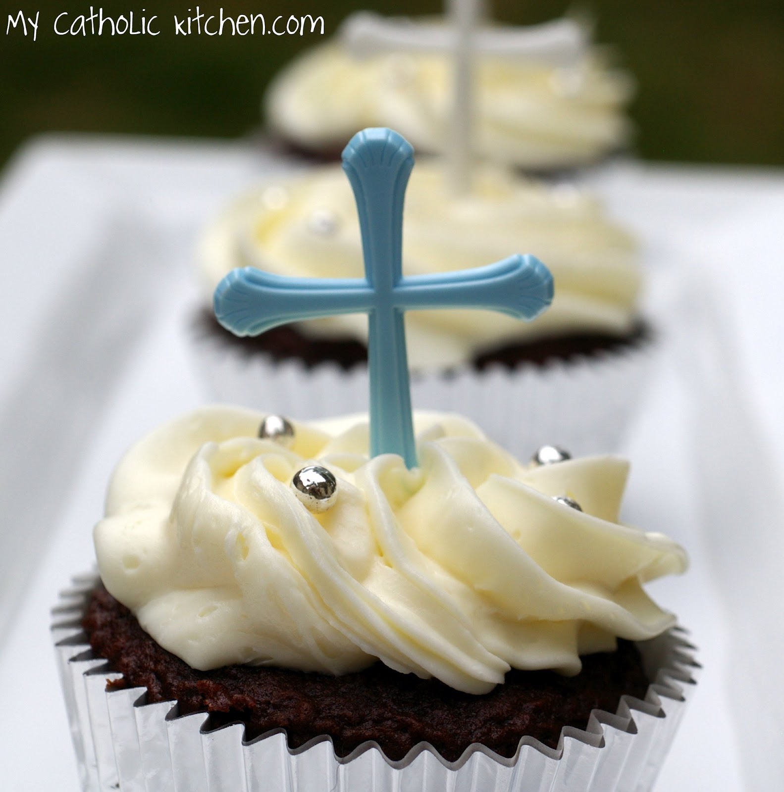 My Catholic Kitchen First Communion Cupcakes