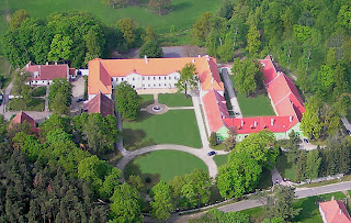 Zámek Jemčina, lety balónem