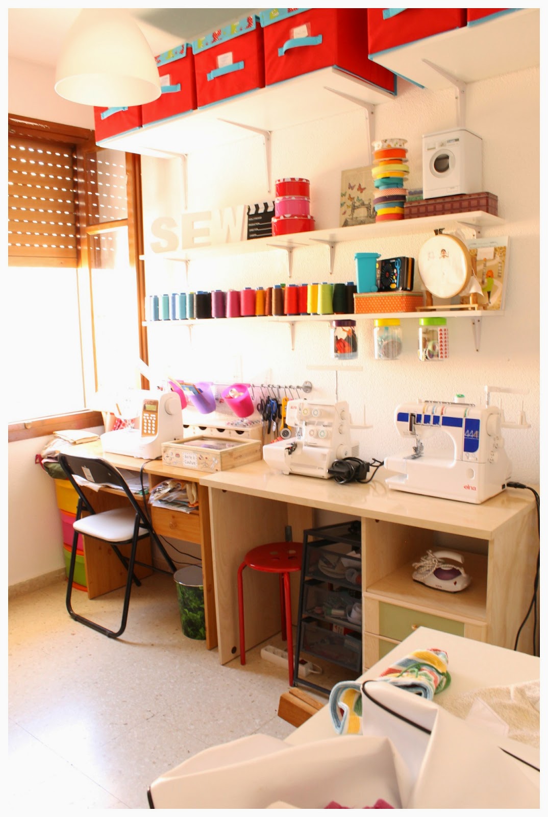 Srta.Pizpiretta: DIY: Idea Lowcost para vuestro cuarto de costura ... Srta.Pizpiretta: DIY: Idea Lowcost para vuestro cuarto de costura ...