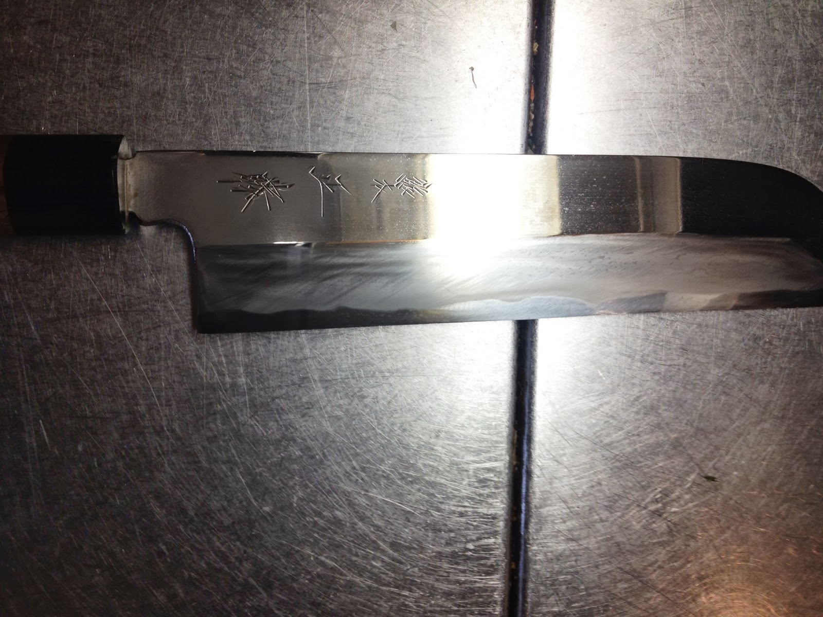 かみつきゴリラの板前修行 包丁