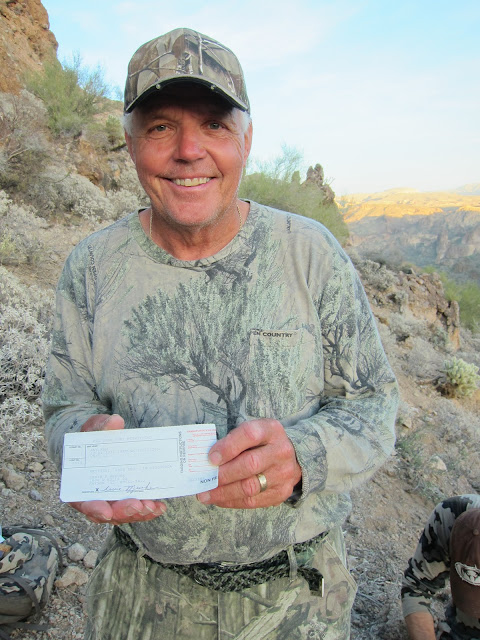 Ernie+Meeske+with+his+coveted+Arizona+Desert+Bighorn+sheep+tag+with+Jay+Scott+Outdoors.JPG