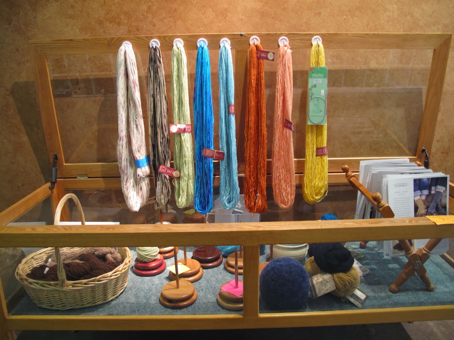 Norsk Needlework at Home Spinning guild in Redmond And my Summer