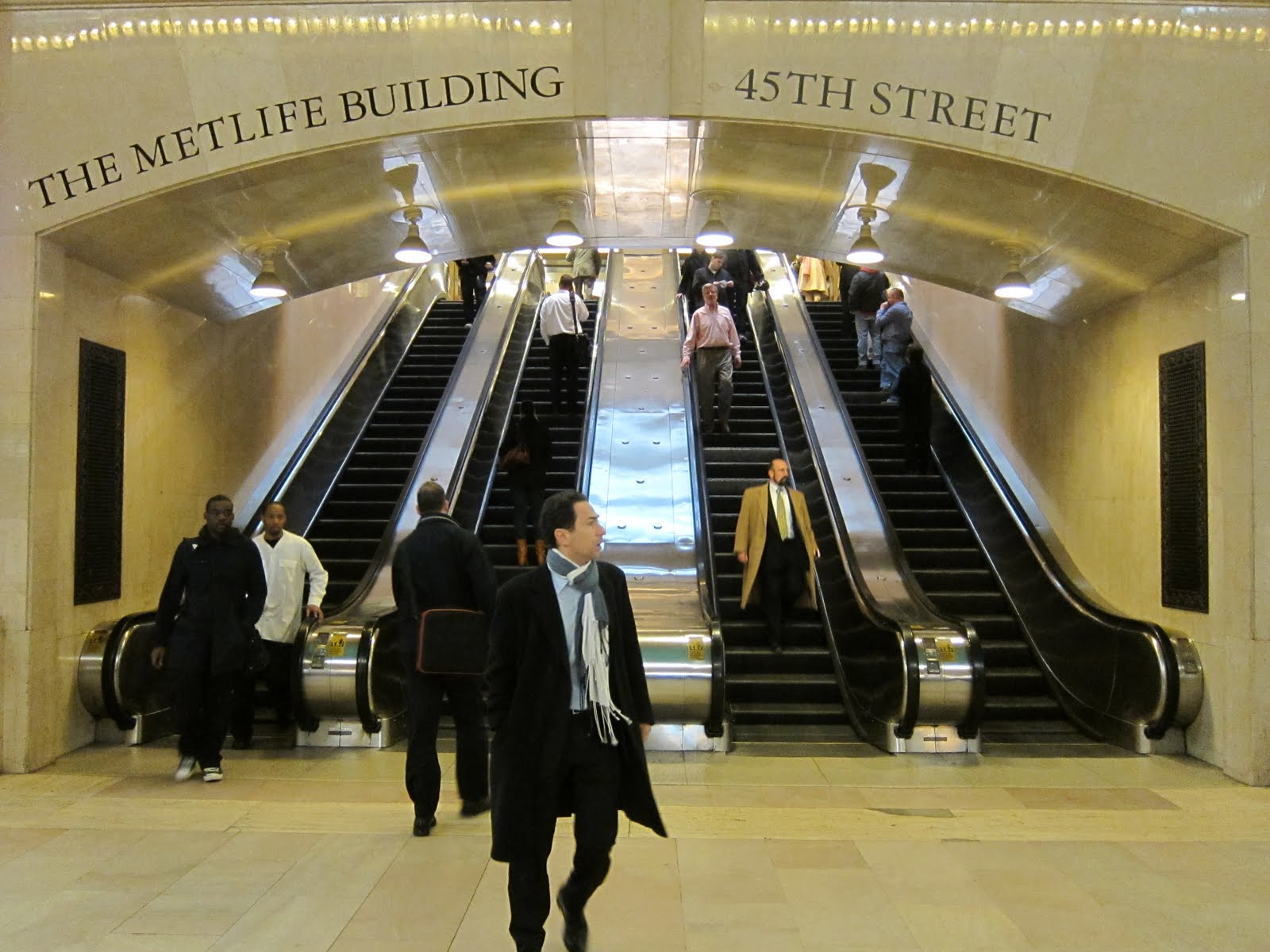 THE DRALA PRINCIPLE Penn Station and Vertical Time