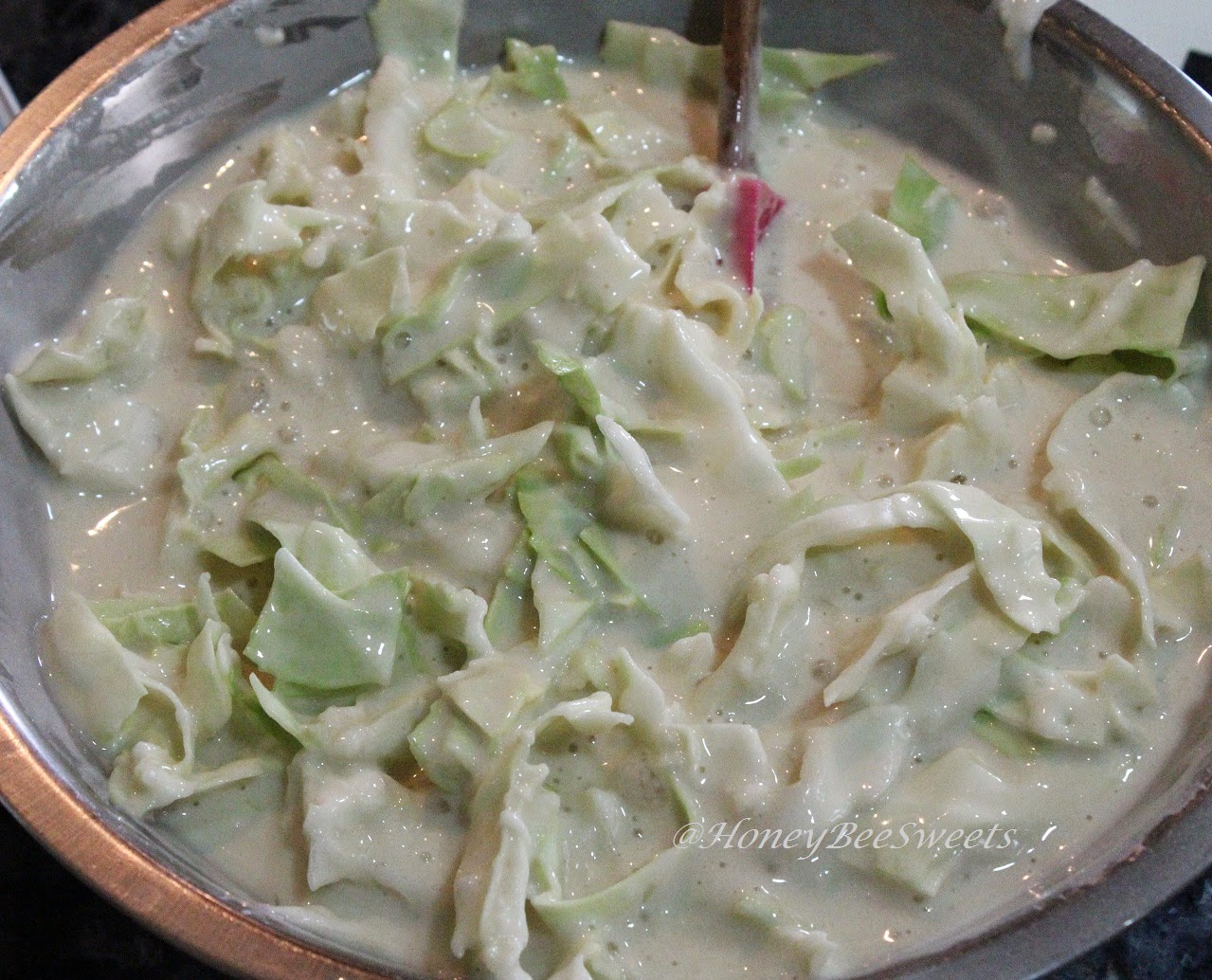 Honey Bee Sweets Okonomiyaki (Cabbage pancake)