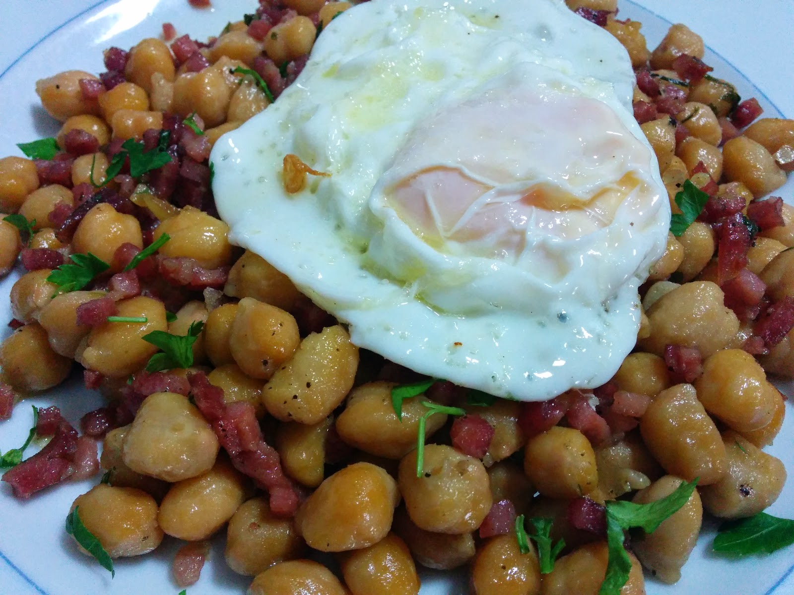 LALOCURA DE KOCINAR GARBANZOS FRITOS CON JAMÓN