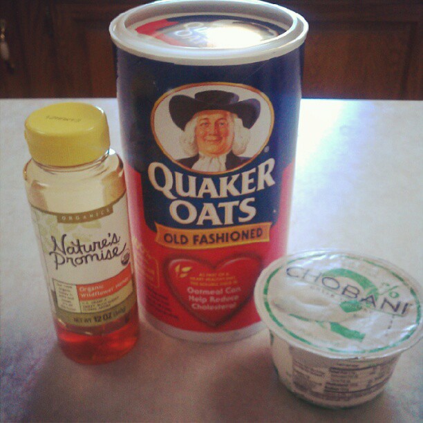 Jenny J Day By Day Oatmeal Yogurt & Honey Mask