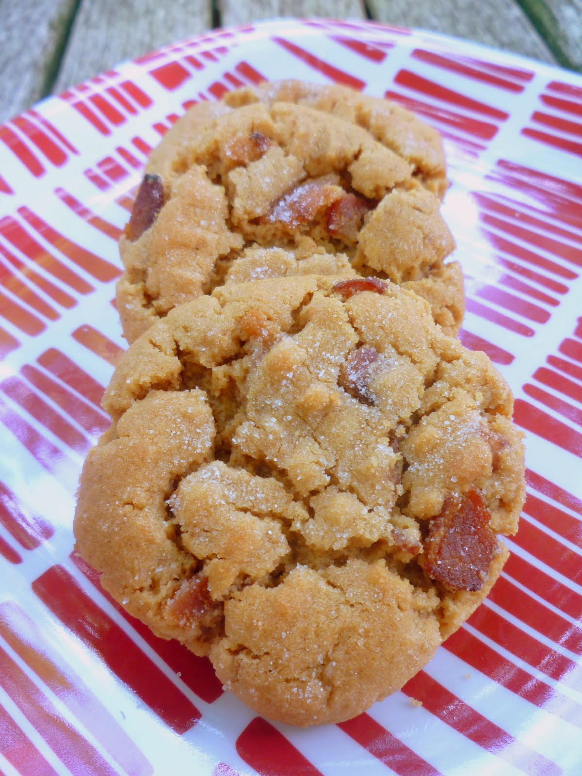 What's Baking in the Peanut Butter & Bacon Cookies