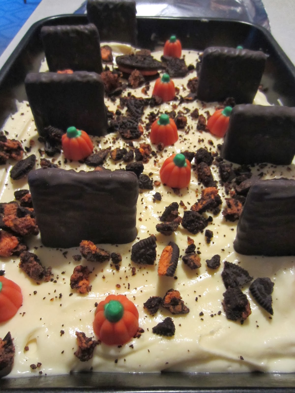 Graveyard Dirt Cake