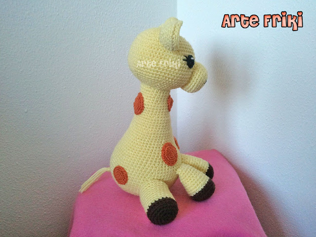 jirafa amigurumi giraffe amigurumi doll peluche muñeco ganchillo crochet