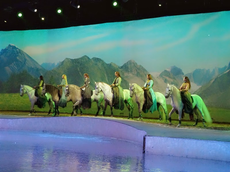 Cavalia RxR Magazine