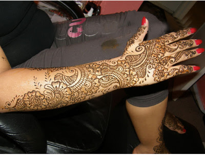 Mehndi is the art traditions of India and Pakistan
