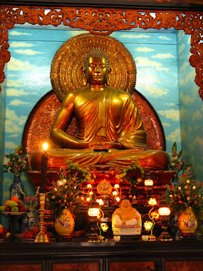 Buddha statue