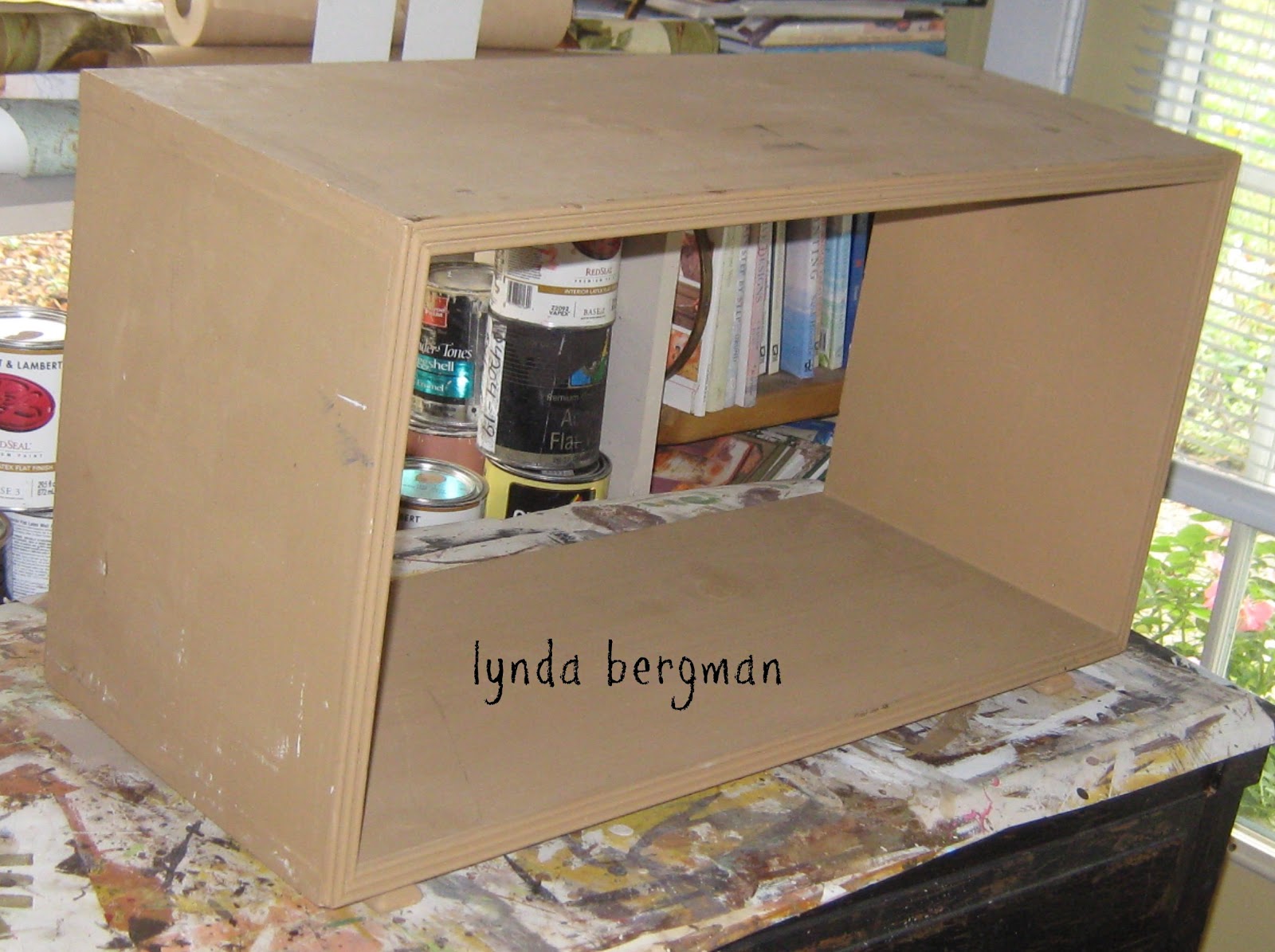 LYNDA BERGMAN DECORATIVE ARTISAN HOW TO BUILD & INSTALL A PLATE RACK FOR A TUTORIAL