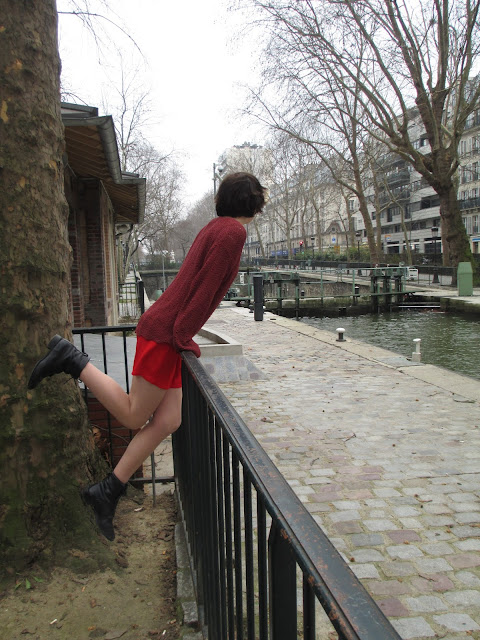 Dressing up in Paris Canal Saint Martin Amelie