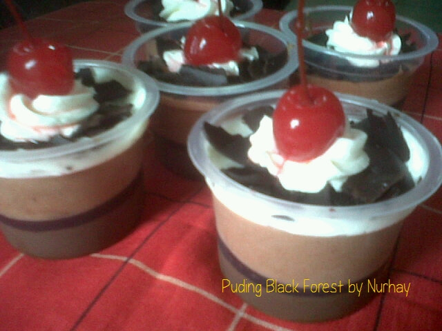 Dapurnya Nurhay Puding Black Forest