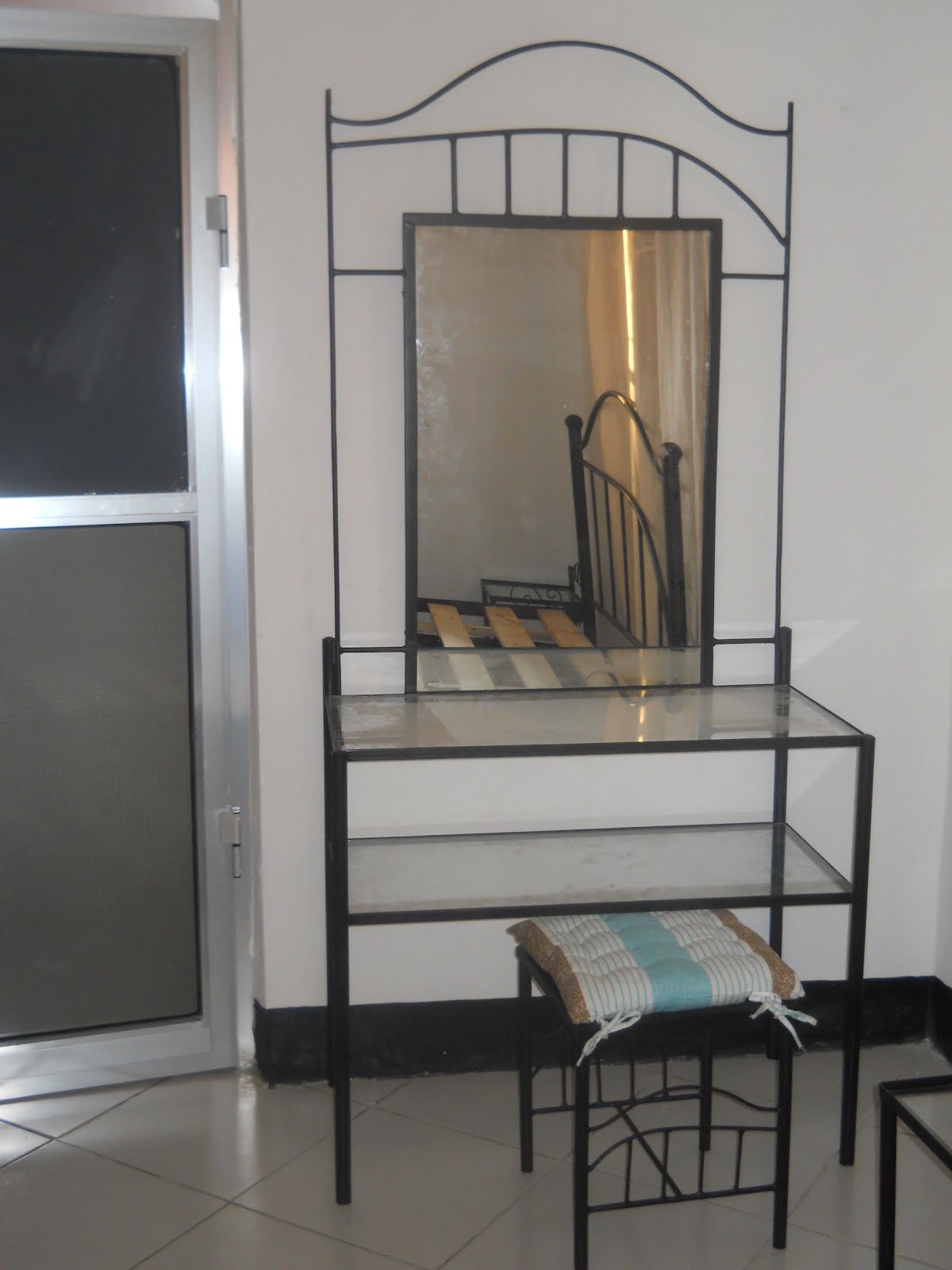 Homez Deco Kreative Homez Homez Deco Kreative Homez....... Kazi