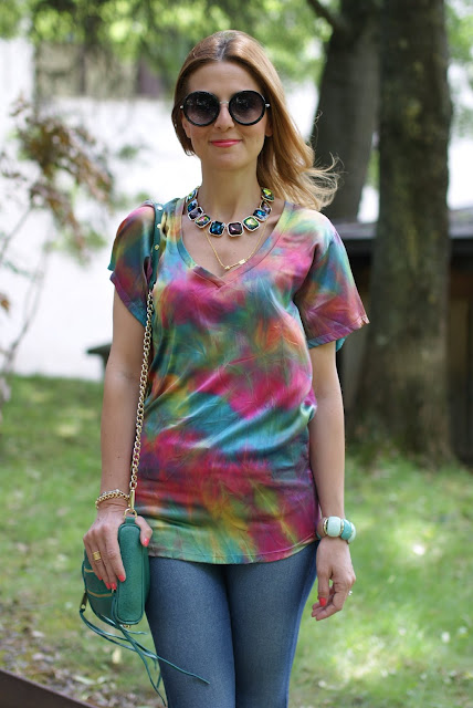 Hippie look, colorful silk blouse, round sunglasses, Fashion and Cookies