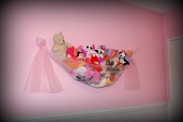 I Heart My Glue Gun: Stuffed Animal Hammock