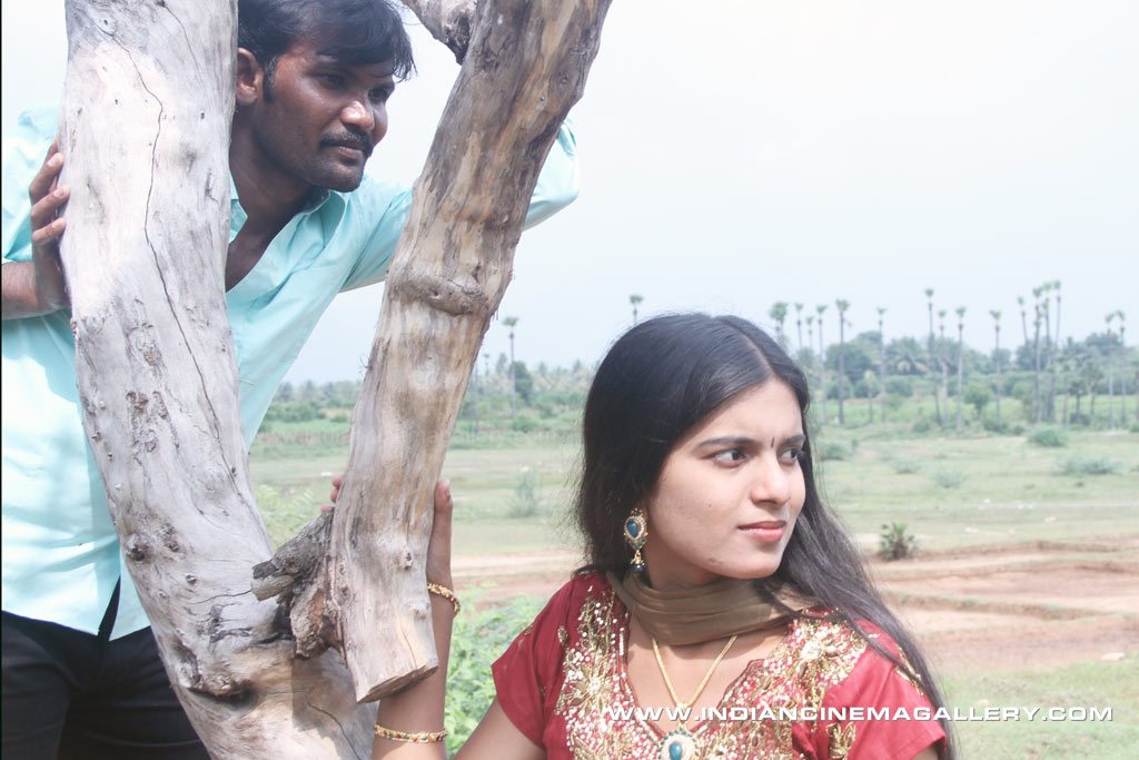 kochunda: Adhi Thappu tamil movie photos,stills