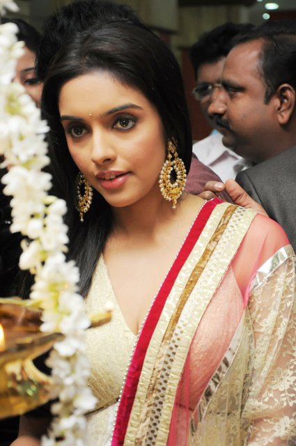 live chat tamil chennai