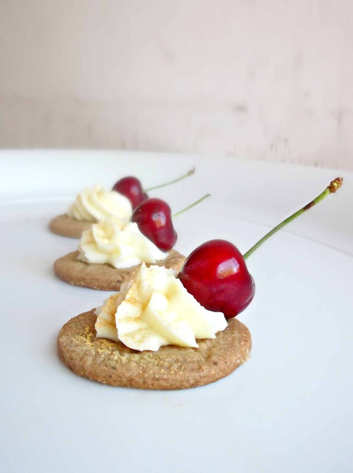 Lick The Spoon Pipeable White Chocolate Ganache