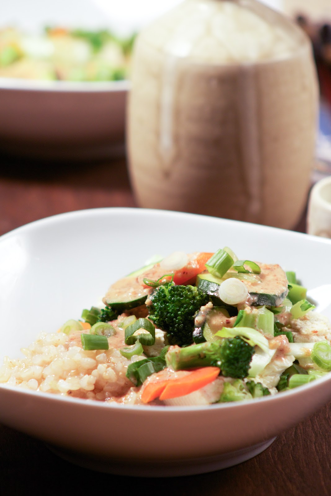 FoodWise Nutrition Meatless Monday Tofu Stirfry with Miso Almond Sauce