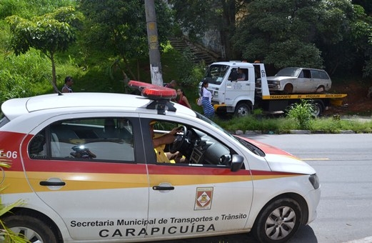 GCM coloca fim em jogo de futebol com 200 pessoas em Carapicuíba