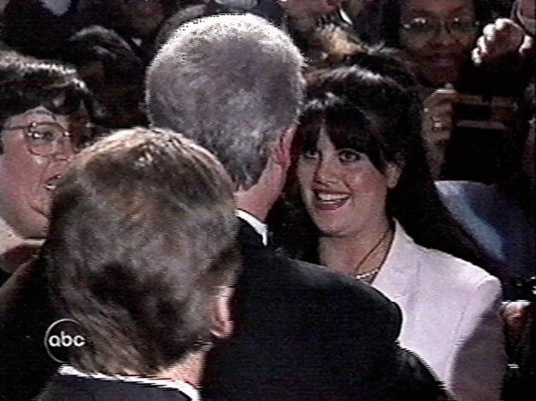 Subastarán el camisón de Mónica Lewinsky