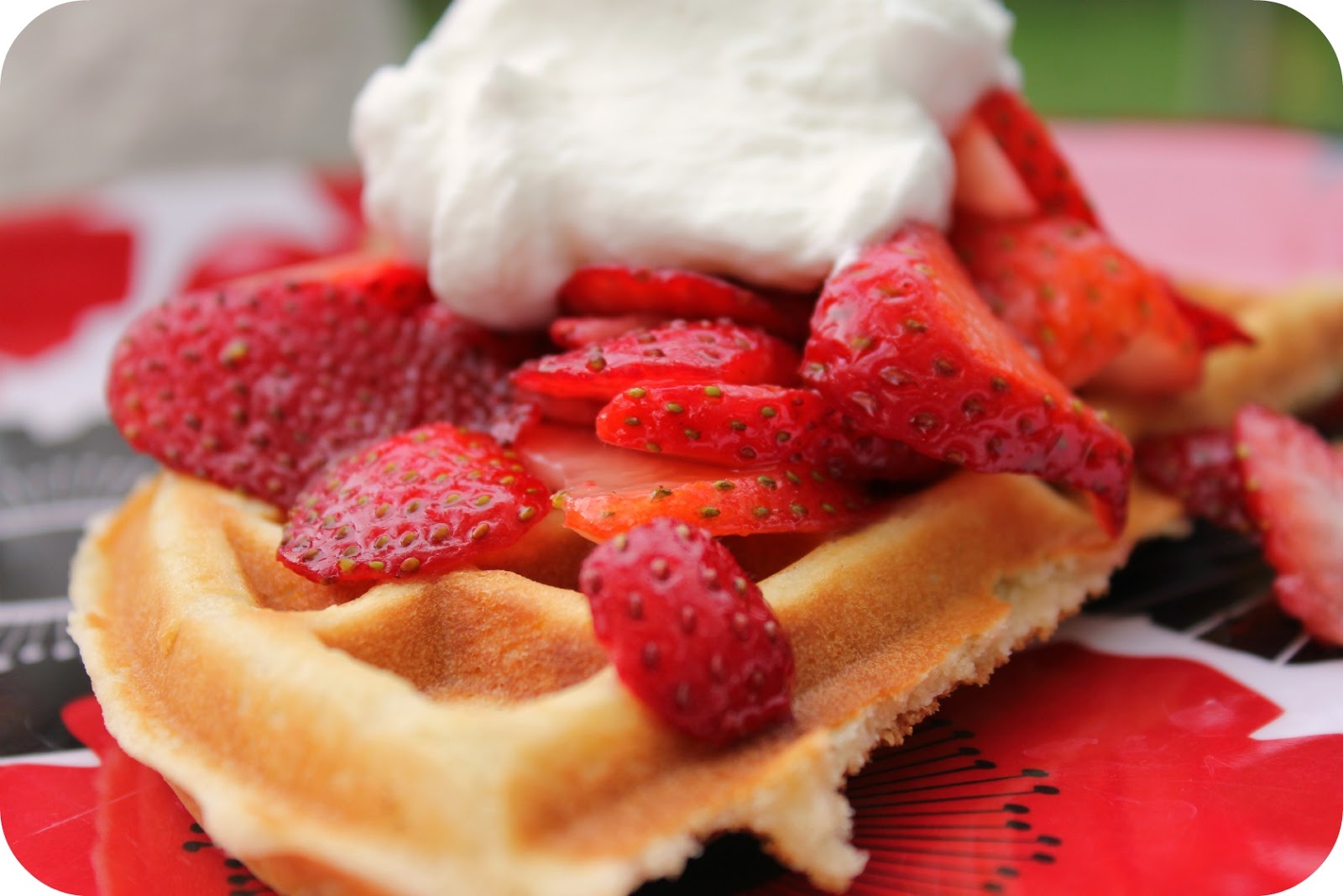Strawberry Waffles recipe Stylish Home Decors, Food Recipes, Beauty