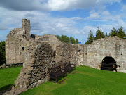 The Castle and Barony passed to the Haliburtons of Berwick when John . (dirleton castle )