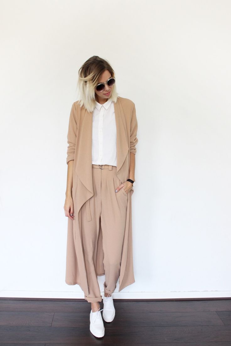 wide leg pants and sneakers outfit