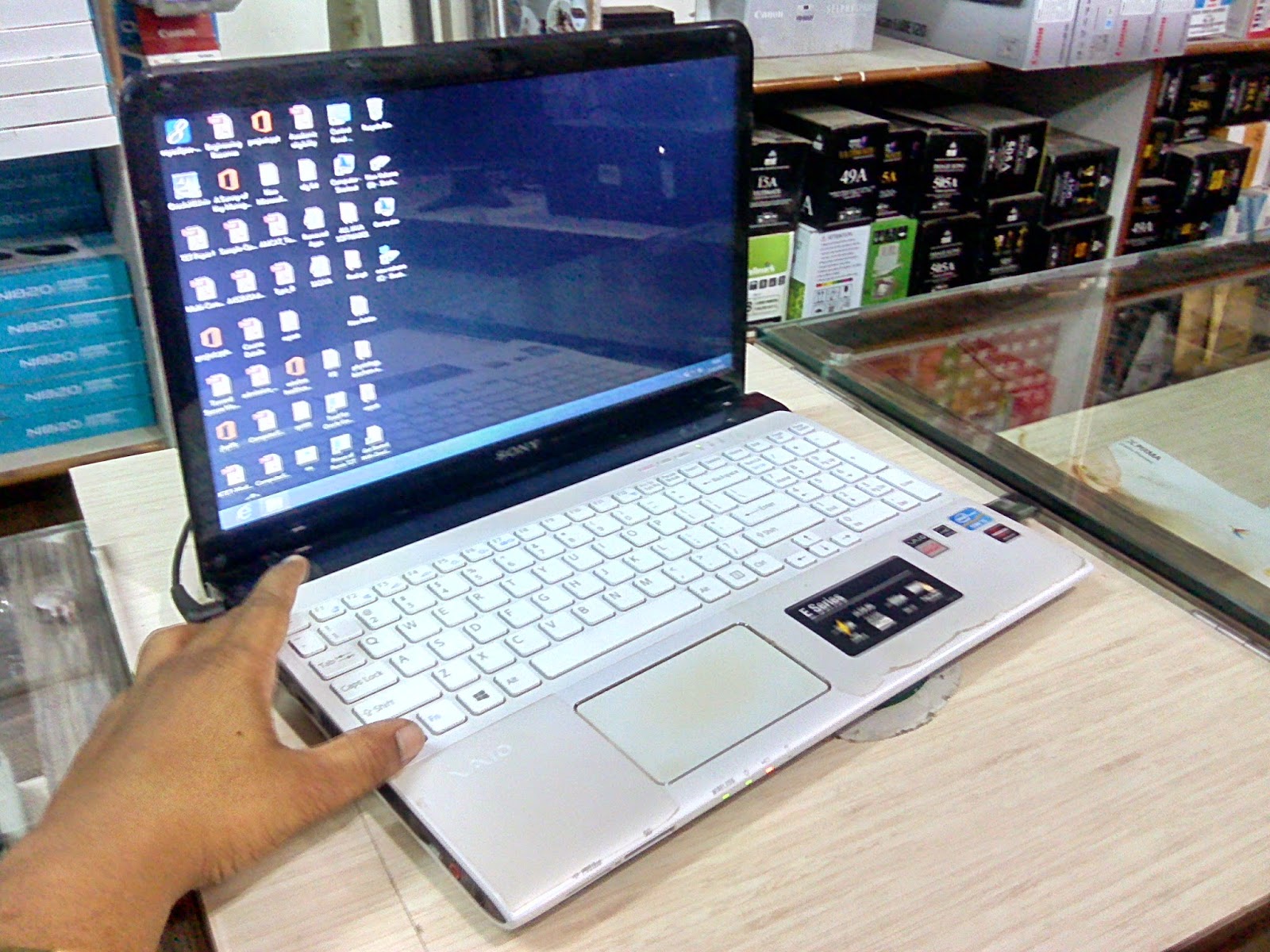 sony sve151b11w laptop sony sve151b11w laptop