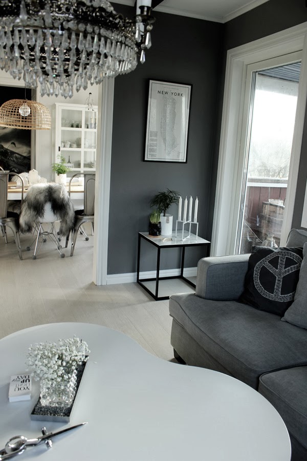 Svart, vitt & rött: diy; bord med marmor