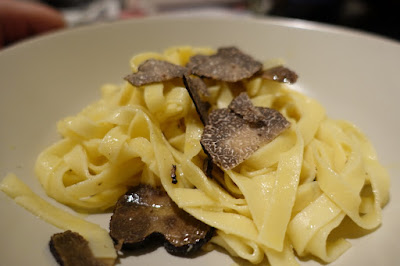 picture of truffle pasta