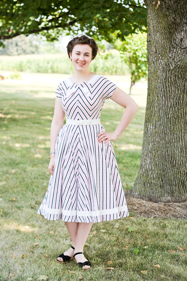 Mode de Lis Past Projects · 1950s RicRac Dress