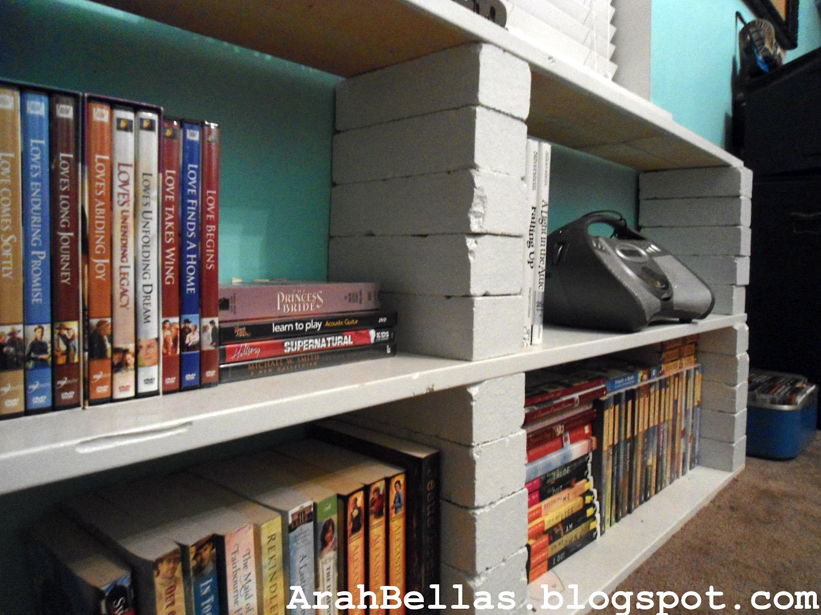 ArahBella's {Thriftaholics} Upcycled Brick and Wood Bookshelf