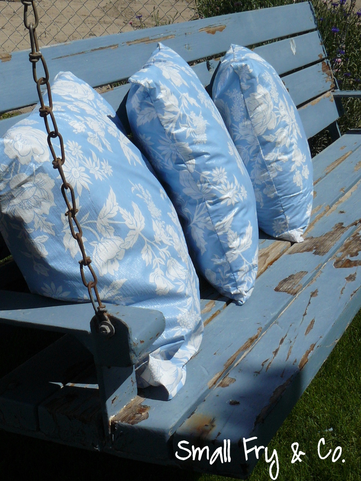 Small Fry & Co. Repurpose a Tablecloth Series Outdoor Pillows