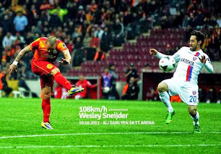 Sneijder Fark Yaratıyor...