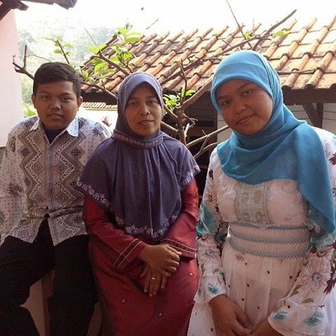 My young brother,my mother and me