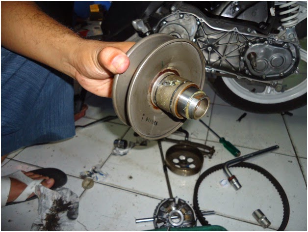 Membongkar dan servis cvt matik injeksi