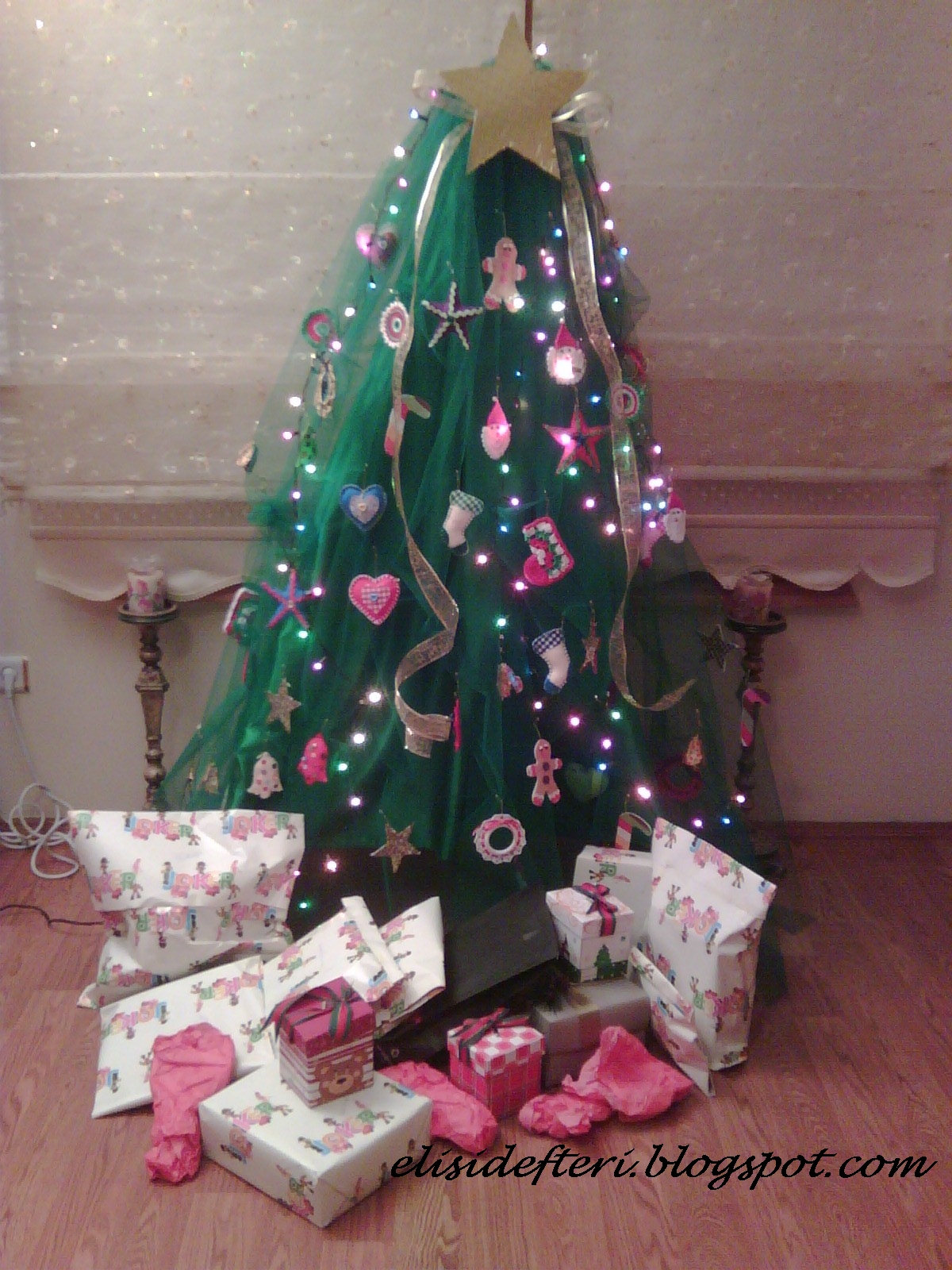 Elişi Defteri: Pratik Yılbaşı Ağacı Yapılışı