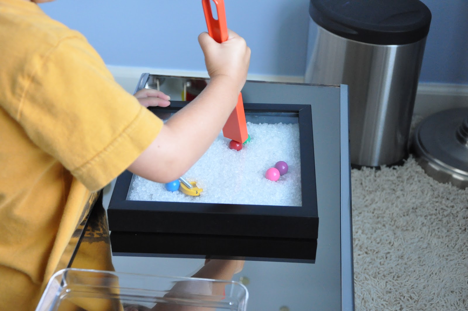 magnetic play sand